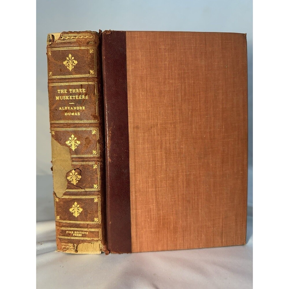 Vintage Alexandre Dumas Three Musketeers Fine Editions Press 1952 Hardback